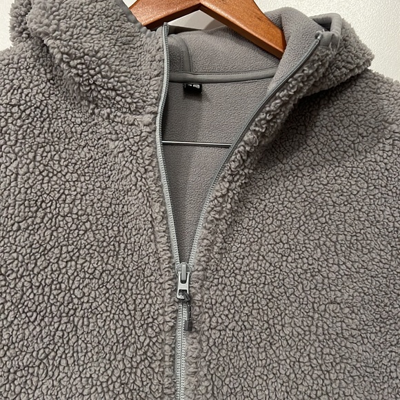 Uniqlo Sherpa Fleece Lined Super Warm Teddy Bear EUC Hoodie Small - Picture 2 of 5